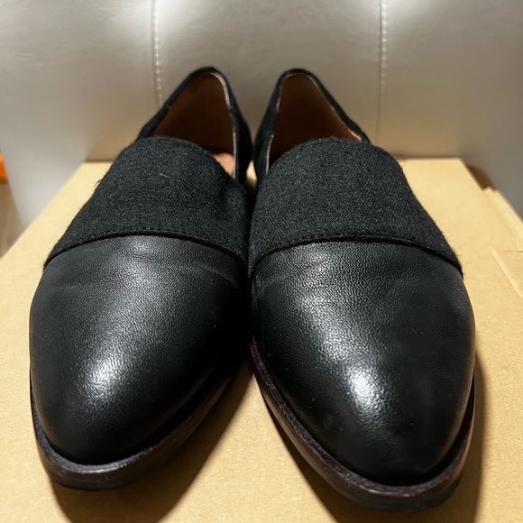 ED Ellen Degeneres Karlin black flat slip on shoe. Size 7.5 - Picture 3 of 9